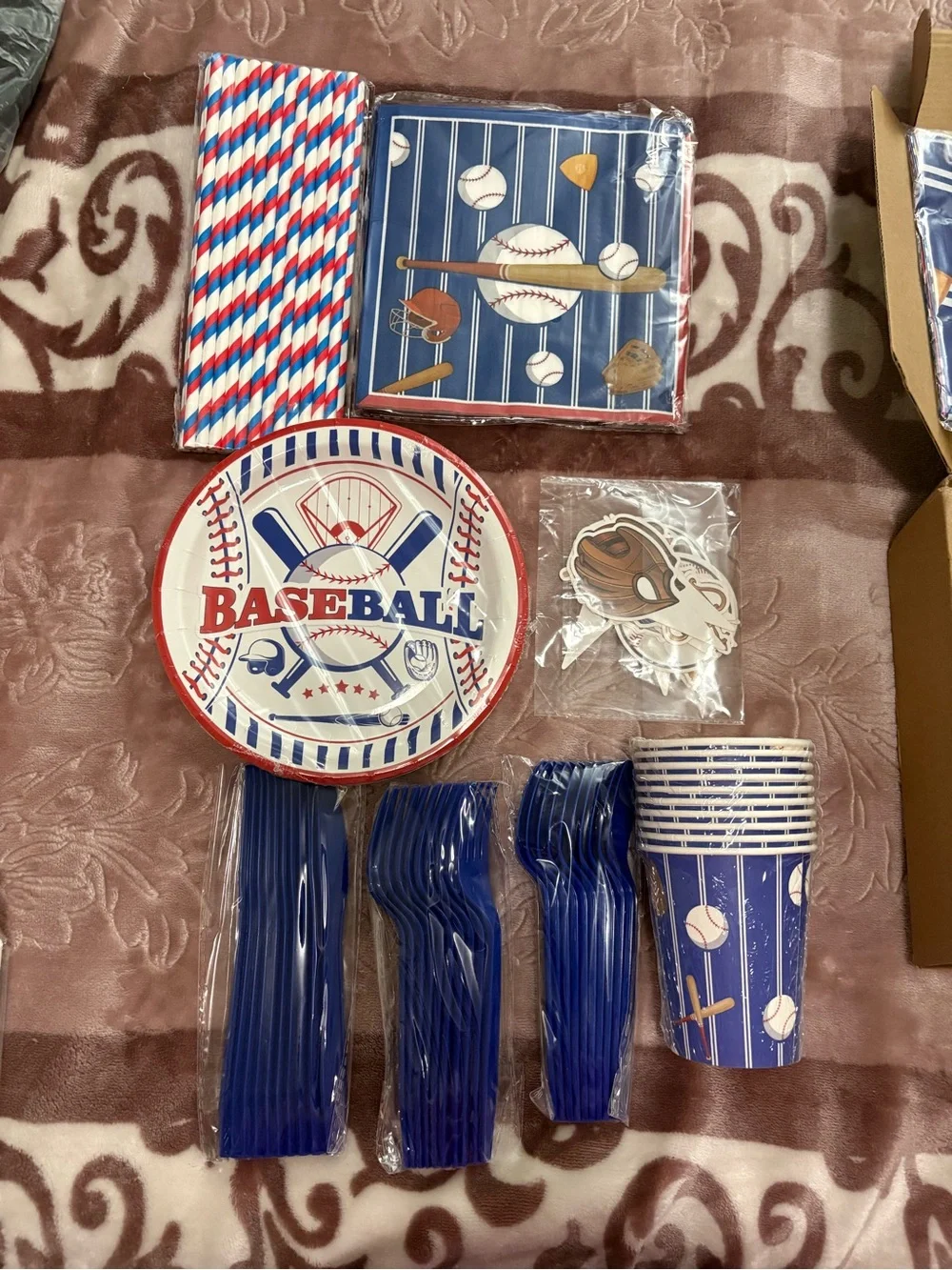 Source Unknown Baseball Party Decorations Kit - Blue, Red, White
